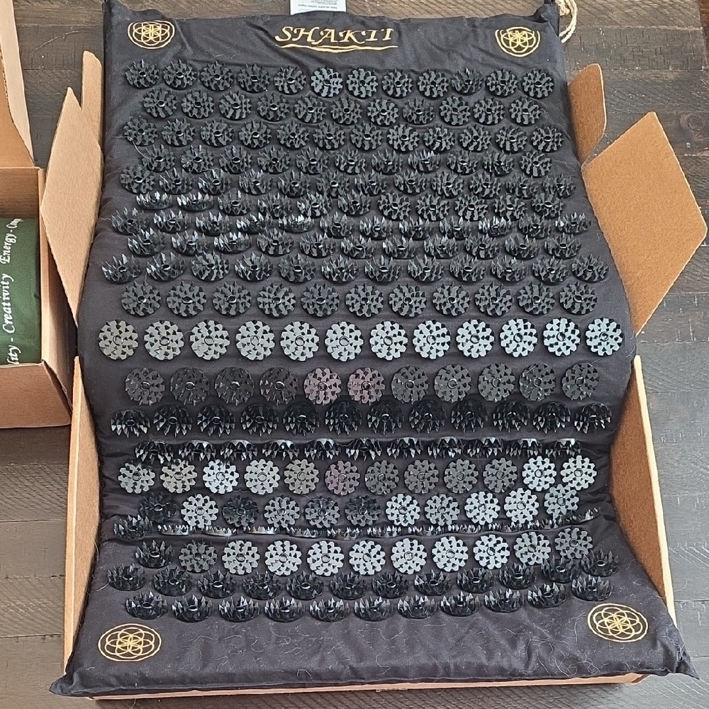 Shakti Black Acupressure Mat